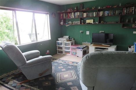 Photo of property in 163a Colwill Road, Massey, Auckland, 0614