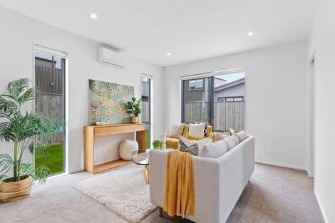 Photo of property in 15 Aquamarine Road, Rosehill, 2113