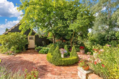 Photo of property in 76 Newnham Street, Rangiora, 7400