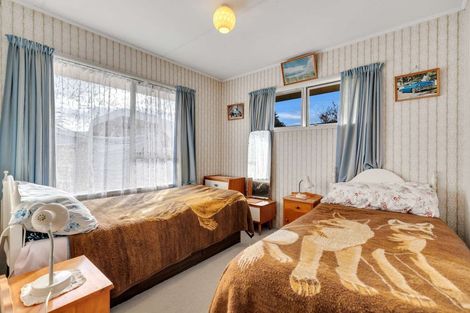 Photo of property in 1 Milsom Place, Te Puke, 3119