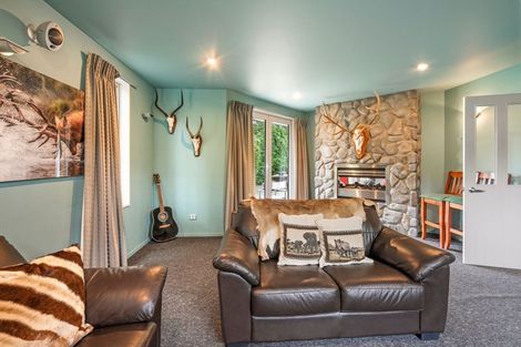 Photo of property in 1 Hart Place, Lake Coleridge, 7572