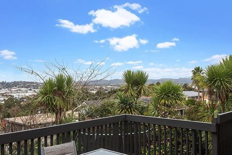 Photo of property in 15 Eyre Street, Henderson, Auckland, 0612