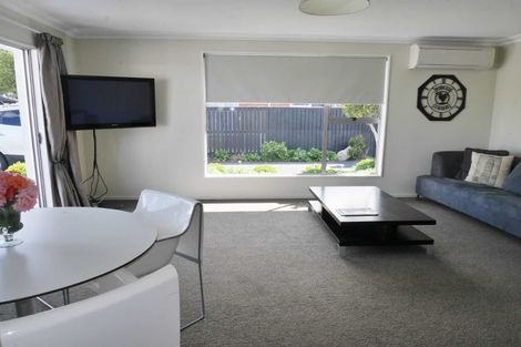 Photo of property in 2/296a Wairakei Road, Bryndwr, Christchurch, 8053