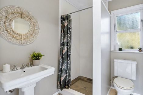 Photo of property in 25 Weka Road, Raumati Beach, Paraparaumu, 5032