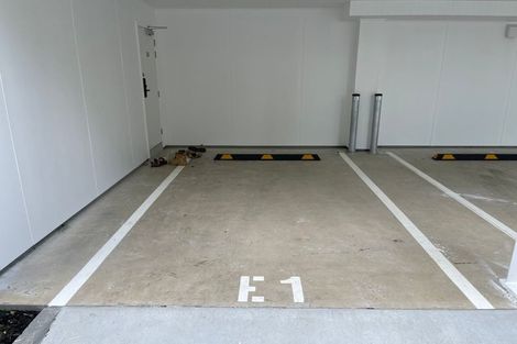 Photo of property in 1/5g Dishys Road, Flat Bush, Auckland, 2019