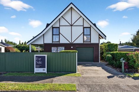 Photo of property in 1 Hornsby Street, Carterton, 5713