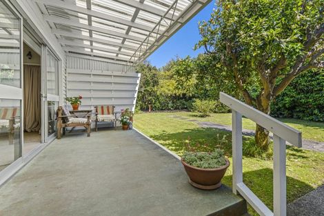 Photo of property in 6 French Street, Moturoa, New Plymouth, 4310