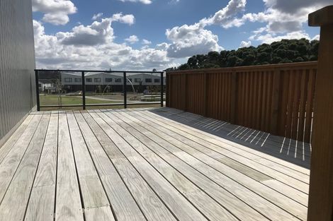 Photo of property in 3 Hudson Bay Road, Hobsonville, Auckland, 0616