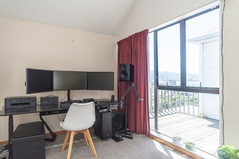 Photo of property in 2u9 Hood Street, Mount Victoria, Wellington, 6011