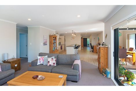 Photo of property in 5 Riverside Drive, Waiuku, 2123