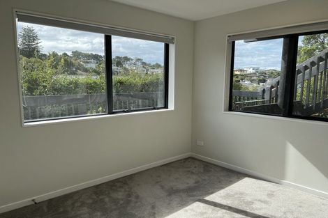 Photo of property in 4a Tudor Place, Mairangi Bay, Auckland, 0630