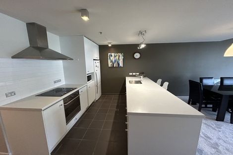 Photo of property in Montreaux Apartments, 4b/164 The Terrace, Wellington Central, Wellington, 6011