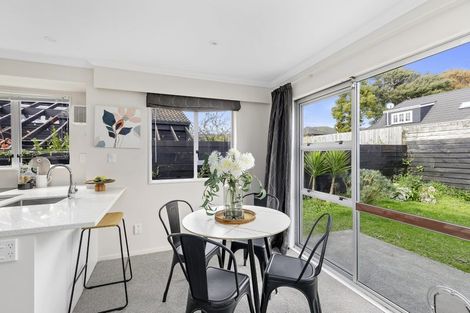 Photo of property in 20a Marina Grove, Hutt Central, Lower Hutt, 5010