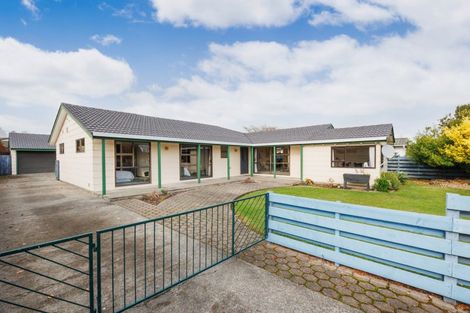 Photo of property in 39 Pencarrow Street, Highbury, Palmerston North, 4412