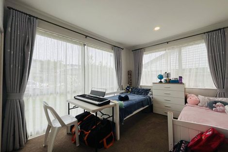 Photo of property in 19 Drumbuoy Drive, Flat Bush, Auckland, 2019