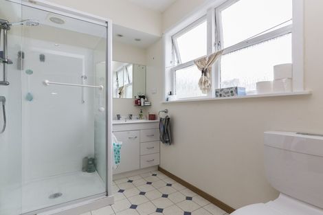 Photo of property in 179 Newlands Road, Newlands, Wellington, 6037