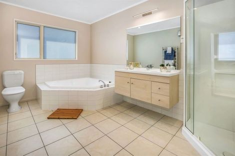 Photo of property in 2 Inlet Waters, Whitby, Porirua, 5024