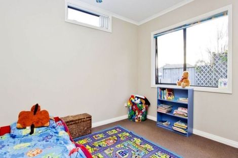 Photo of property in 53 Helleur Road, Massey, Auckland, 0614