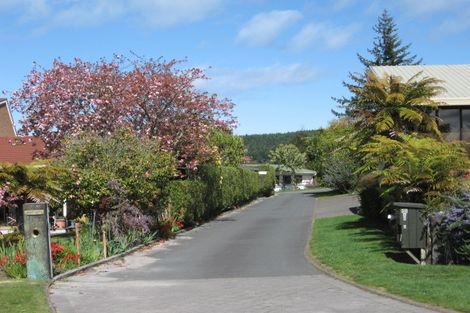Photo of property in 2/18 Isobel Street, Acacia Bay, Taupo, 3330