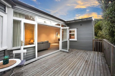 Photo of property in 48 Sunnynook Road, Sunnynook, Auckland, 0620