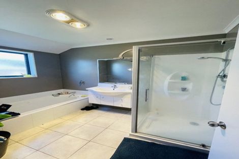 Photo of property in 3 Cunneen Place, Aidanfield, Christchurch, 8025