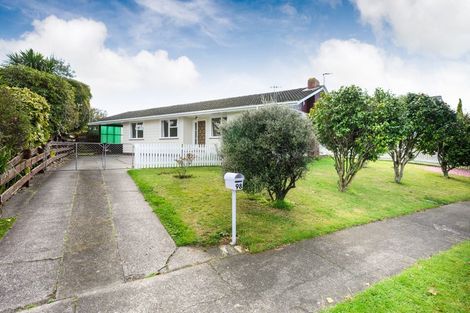 Photo of property in 98 Apollo Parade, Milson, Palmerston North, 4414