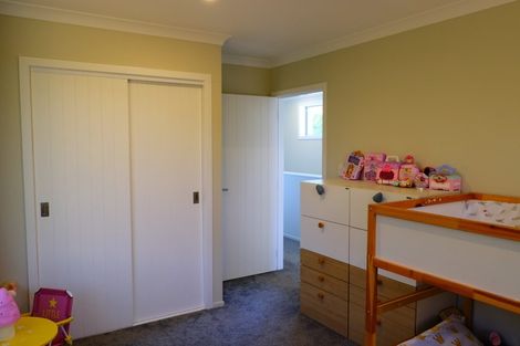 Photo of property in 102u1 Chester Road, Tawa, Wellington, 5028