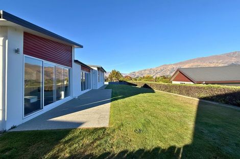 Photo of property in 71 Rata Street, Wanaka, 9305