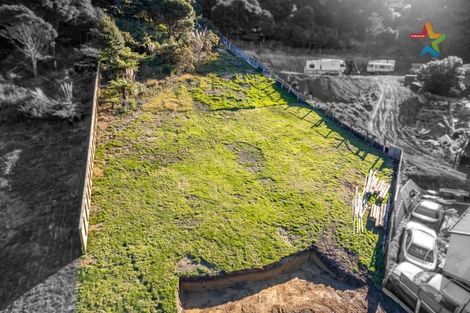 Photo of property in 46 Lees Grove, Wainuiomata, Lower Hutt, 5014