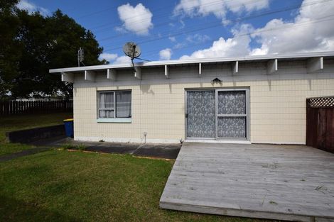 Photo of property in 1/21 Reynella Drive, Massey, Auckland, 0614
