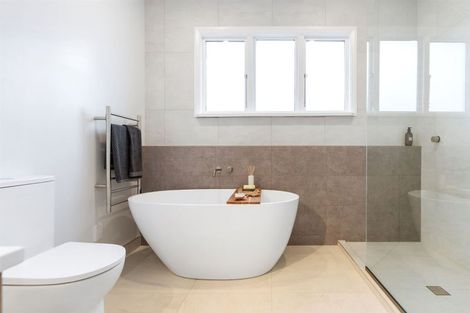 Photo of property in 51 Hawkesbury Avenue, St Albans, Christchurch, 8014