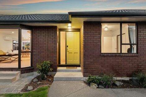 Photo of property in 1/139 Sawyers Arms Road, Northcote, Christchurch, 8052