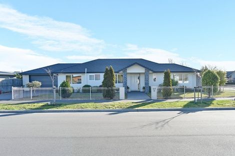 Photo of property in 75 Lamorna Road, Parklands, Christchurch, 8083