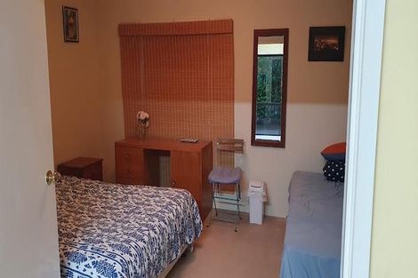 Photo of property in 24 Birman Close, Half Moon Bay, Auckland, 2012