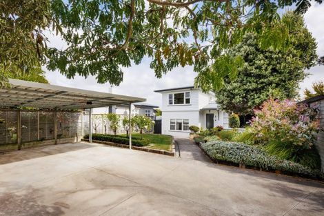 Photo of property in 50 Heretaunga Street, Palmerston North, 4414