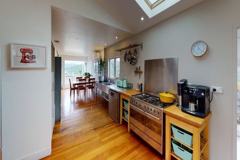 Photo of property in 1 Bedford Street, Northland, Wellington, 6012