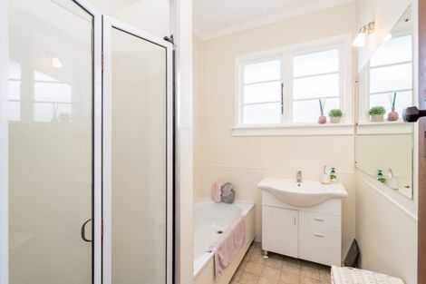 Photo of property in 72 Hilton Drive, Amberley, 7410