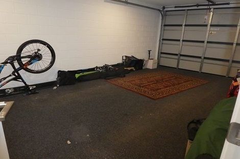 Photo of property in 12 Highlands Close, Queenstown, 9300