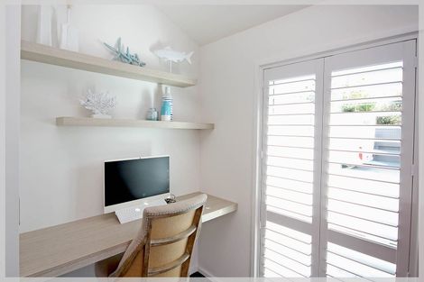 Photo of property in 10a Pratt Avenue, Foxton Beach, Foxton, 4815
