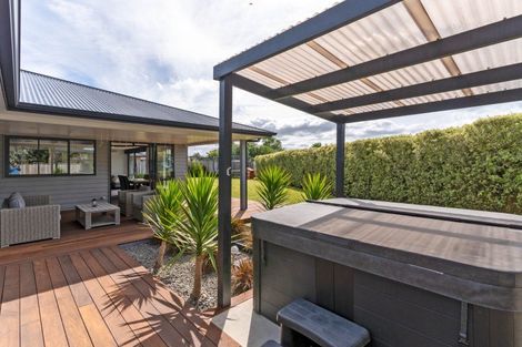 Photo of property in 14 Maple Grove, Solway, Masterton, 5810