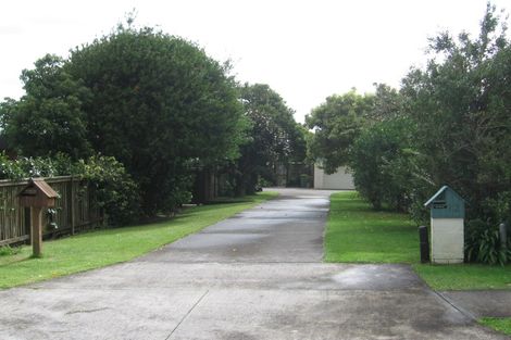 Photo of property in 10 Roadley Avenue, Sunnyhills, Auckland, 2010