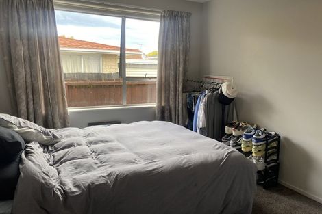 Photo of property in 21 Salford Avenue, Redwood, Christchurch, 8051