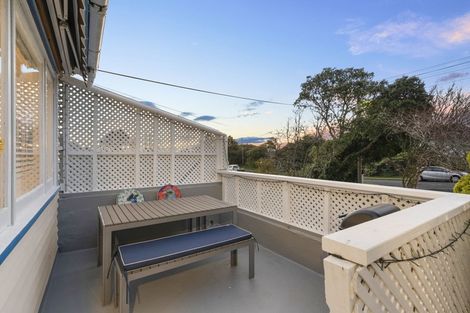 Photo of property in 10 Savoy Road, Glen Eden, Auckland, 0602