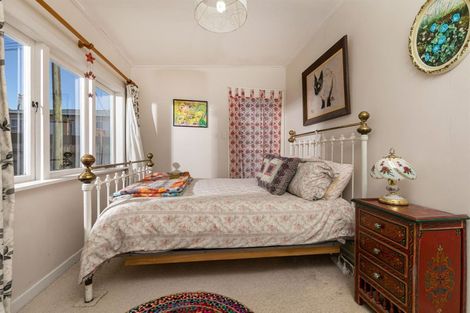 Photo of property in 26 Woodside Road, Massey, Auckland, 0614