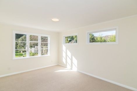 Photo of property in 3 Koromiko Road, Waikanae, 5036