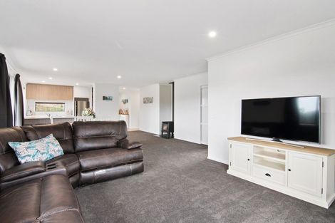 Photo of property in 24 Martin Conway Drive, Redwood Valley, Richmond, 7081
