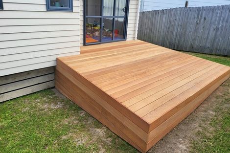 Photo of property in 7 Pitcher Place, Glen Eden, Auckland, 0602