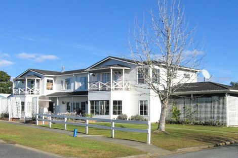 Photo of property in 16 Tohitapu Road, Paihia, 0200
