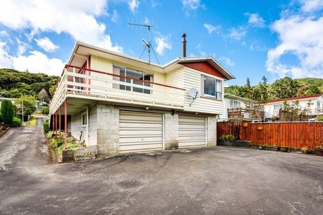 Photo of property in 20 Holland Street, Wainuiomata, Lower Hutt, 5014