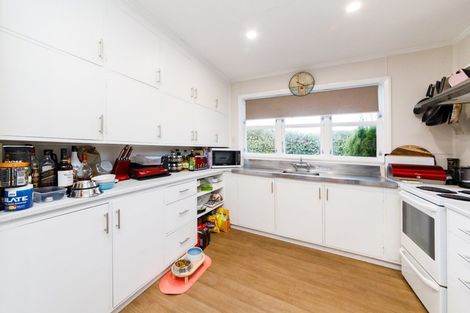 Photo of property in 23 Pahiatua Street, Hokowhitu, Palmerston North, 4410